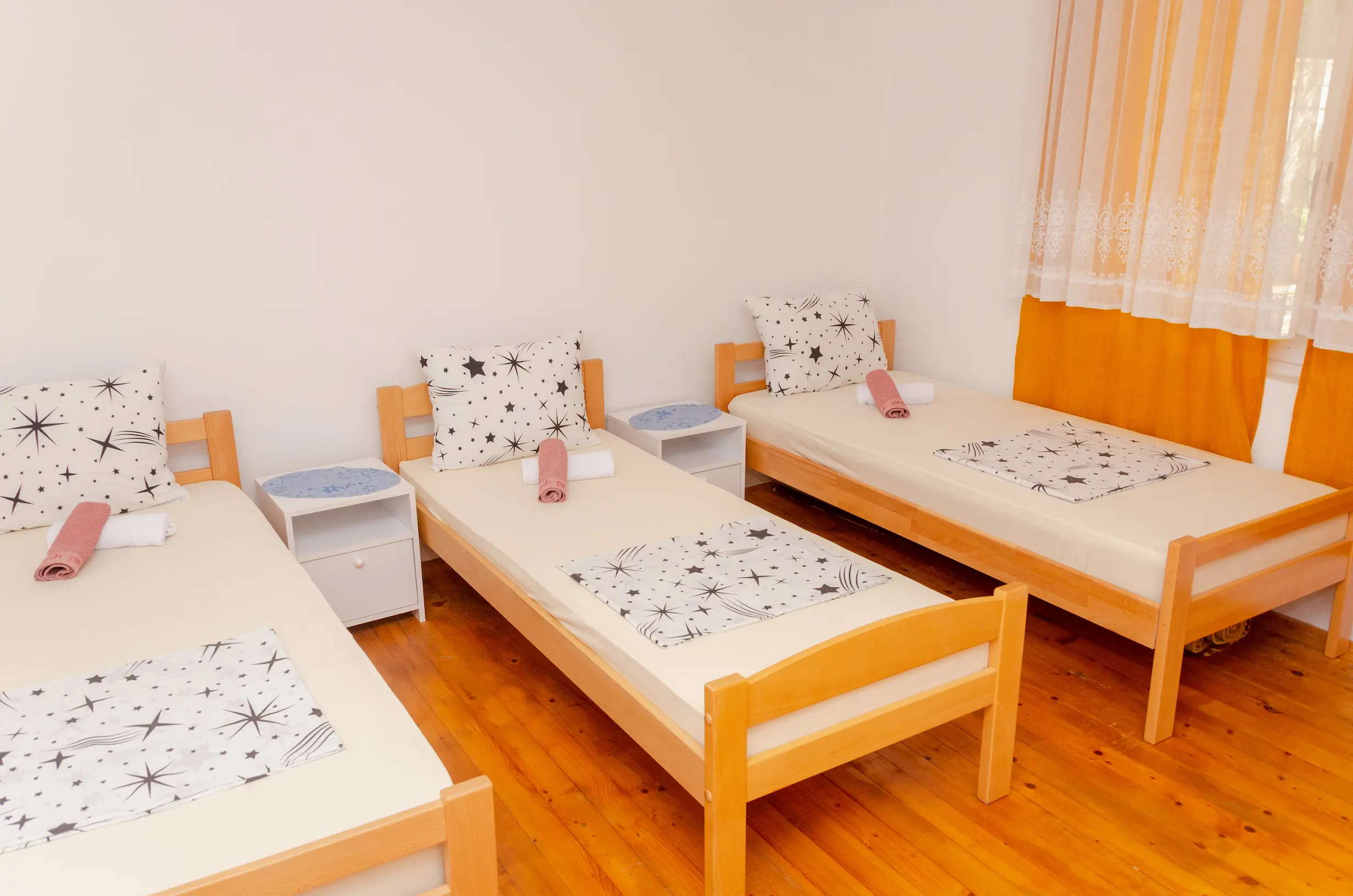 Upper Level Apartment Bedroom Single Beds